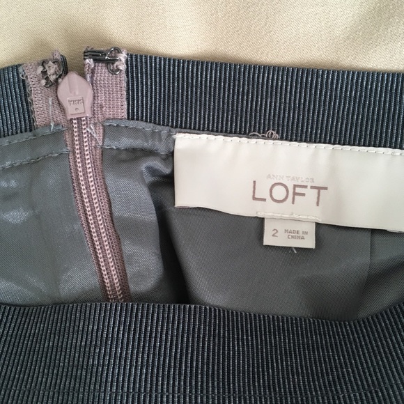 LOFT Skirt With Pockets - Picture 7 of 8